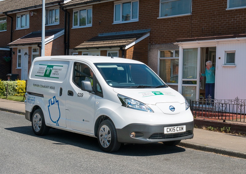 Nissan e NV200