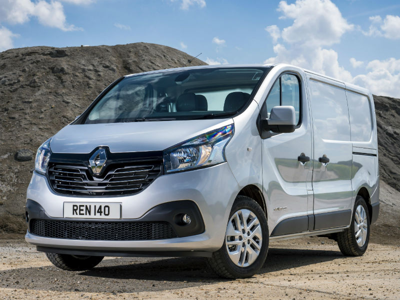 Renault Q2 contract hire van leasing offers on Trafic 1